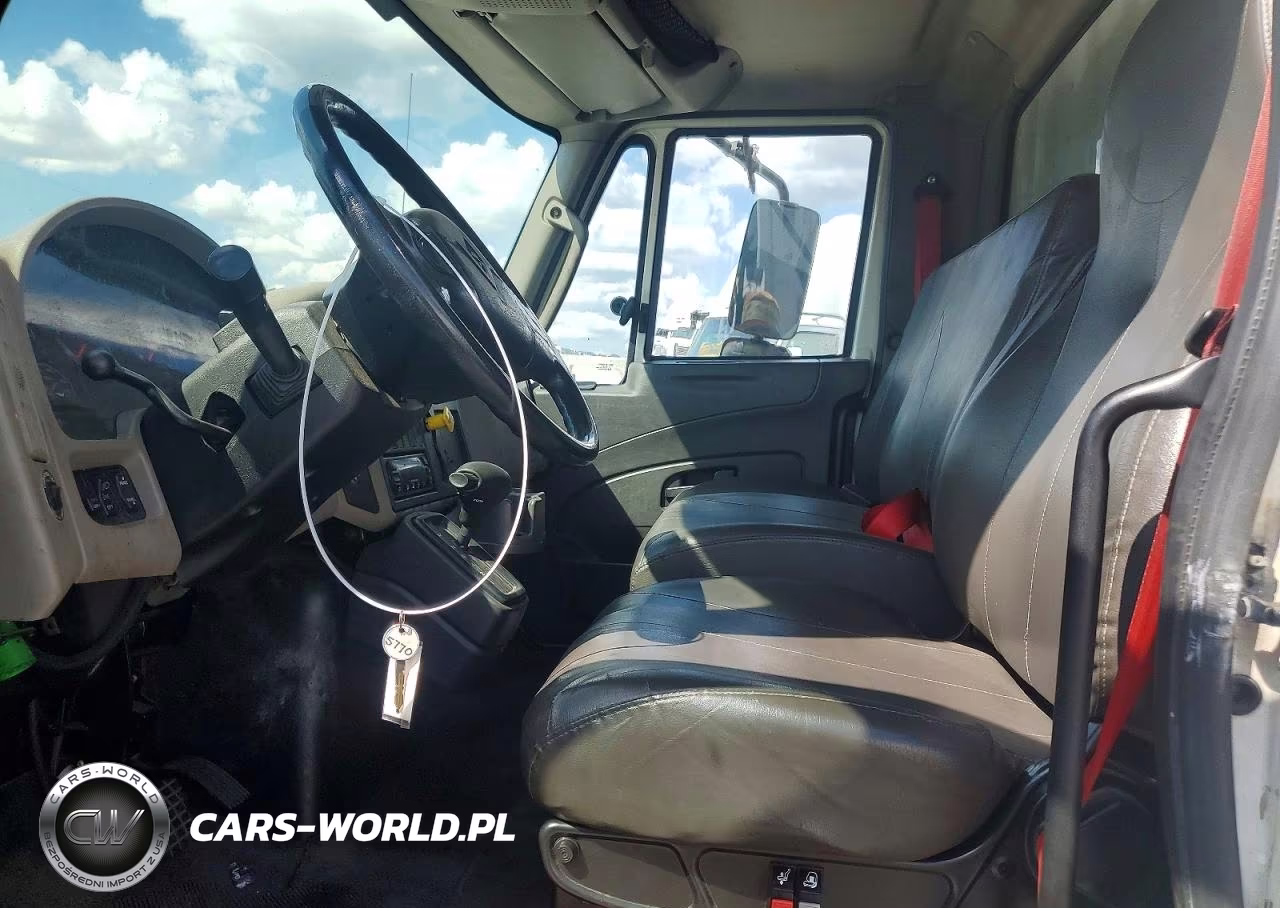 2017 International 4000 4300 - Refrigerated Box Truck VIN:1HTMMMMN8HH518926 - 7