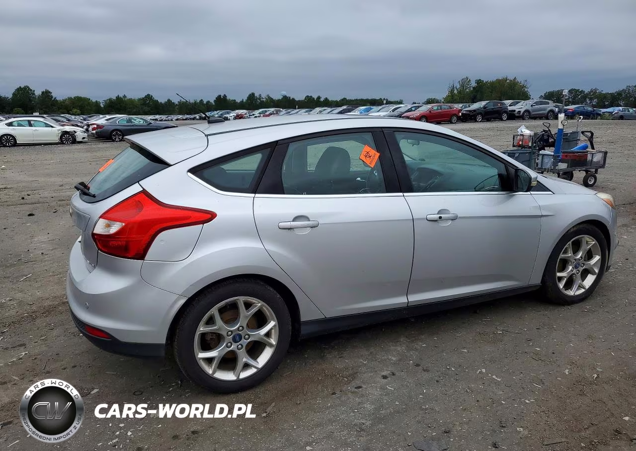 2013 Ford Focus Titanium VIN:1FADP3N20DL191681 - 3