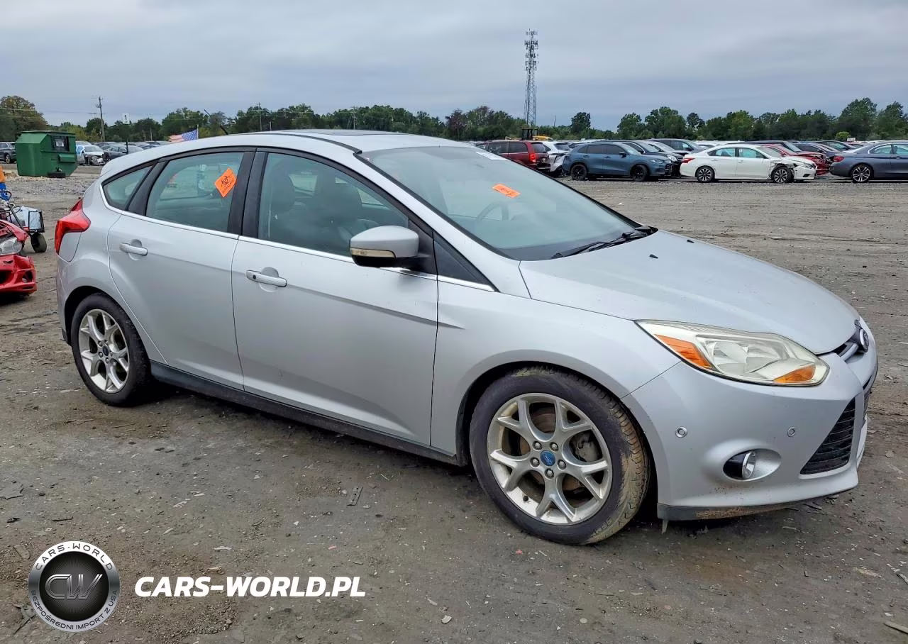 2013 Ford Focus Titanium VIN:1FADP3N20DL191681 - 4
