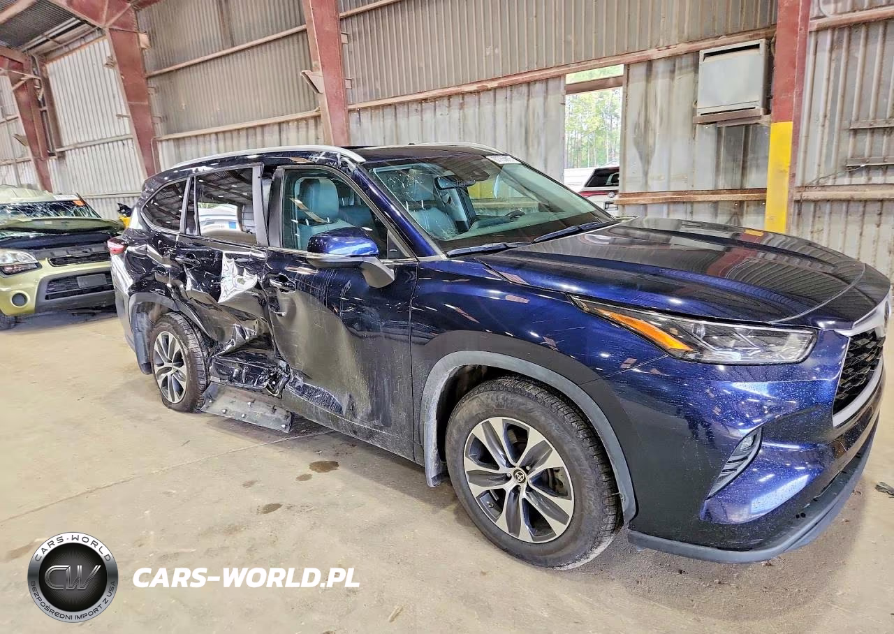 2023 Toyota Highlander Xle VIN:5TDKDRAH3PS000507 - 4