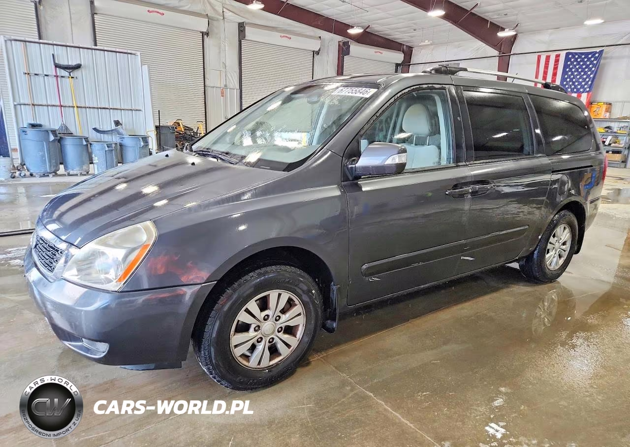 2012 Kia Sedona Lx