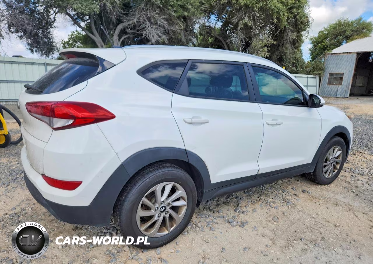 2016 Hyundai Tucson Se VIN:KM8J33A4XGU055035 - 3