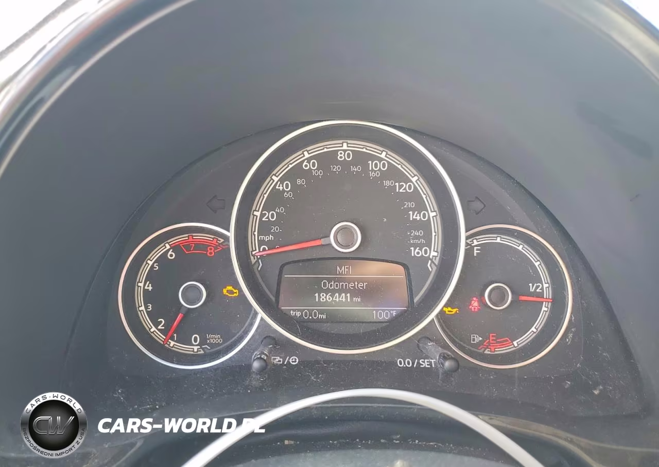 2019 Volkswagen Beetle S VIN:3VWFD7ATXKM707166 - 9