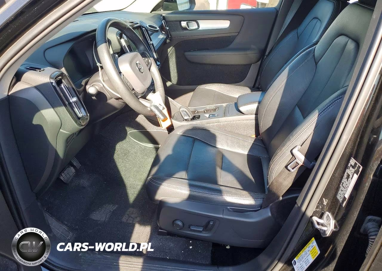 2021 Volvo Xc40 T5 Momentum VIN:YV4162UK3M2424922 - 7