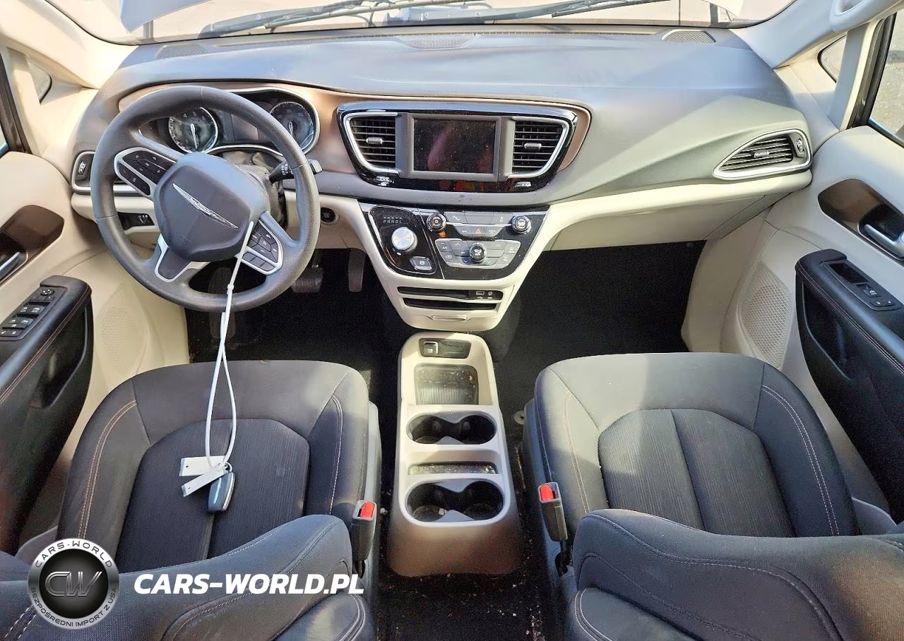 2018 Chrysler Pacifica L VIN:2C4RC1AG9JR193305 - 8