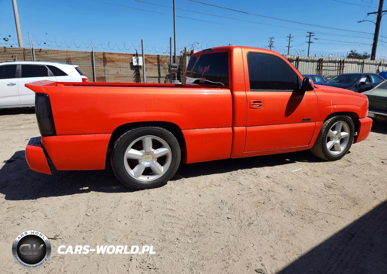 2005 Chevrolet Silverado C1500 VIN:1GCEC14T85Z163988 - 3