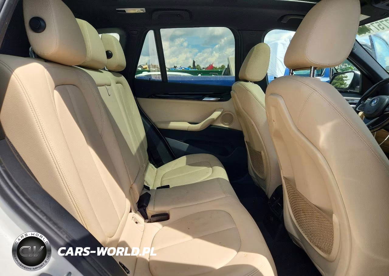2017 BMW X1 xDrive28I VIN:WBXHT3Z32H4A65905 - 11