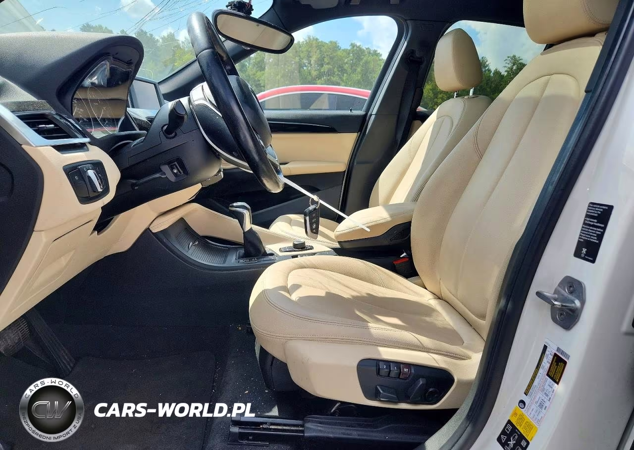 2017 BMW X1 xDrive28I VIN:WBXHT3Z32H4A65905 - 7