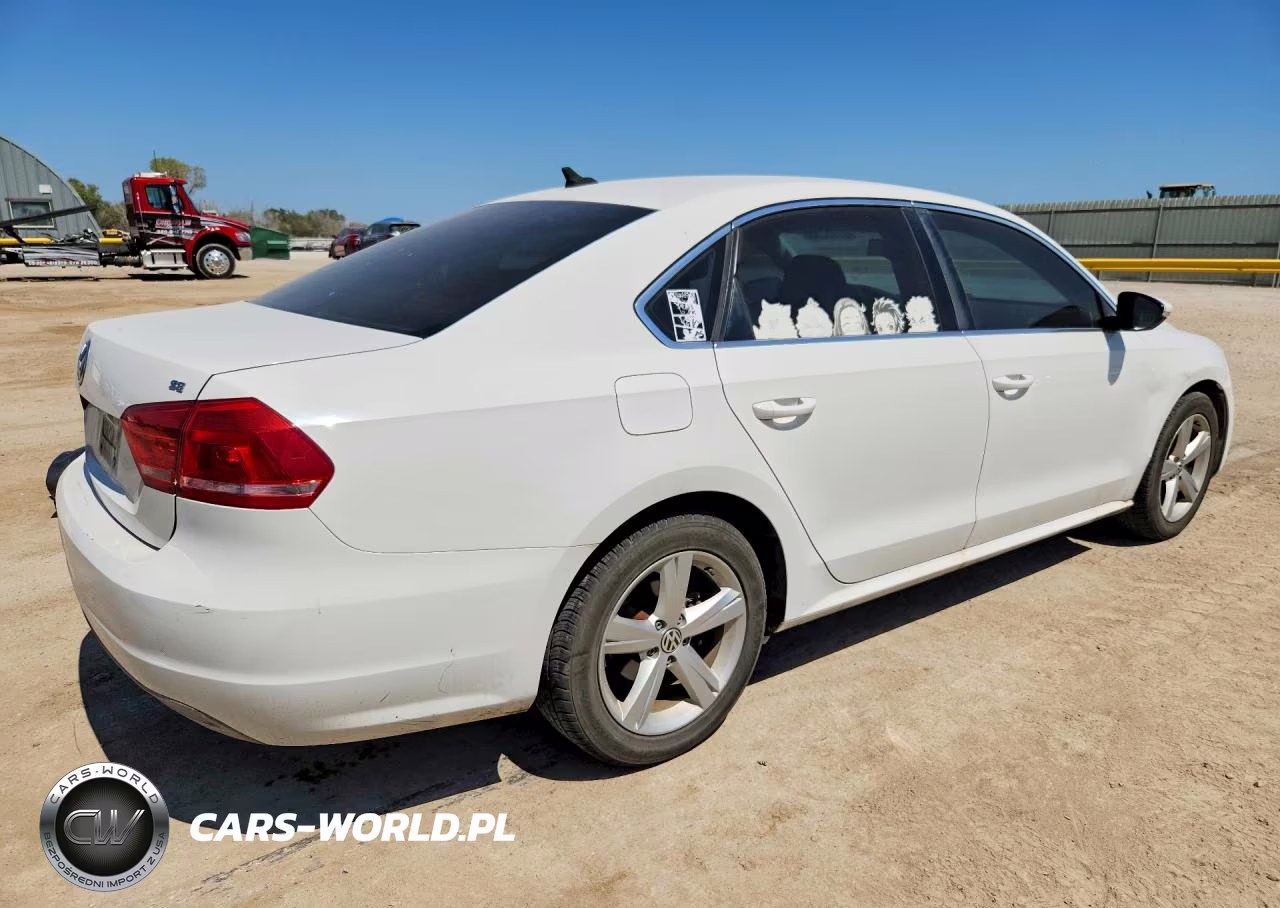 2012 Volkswagen Passat Se VIN:1VWBP7A3XCC052838 - 3