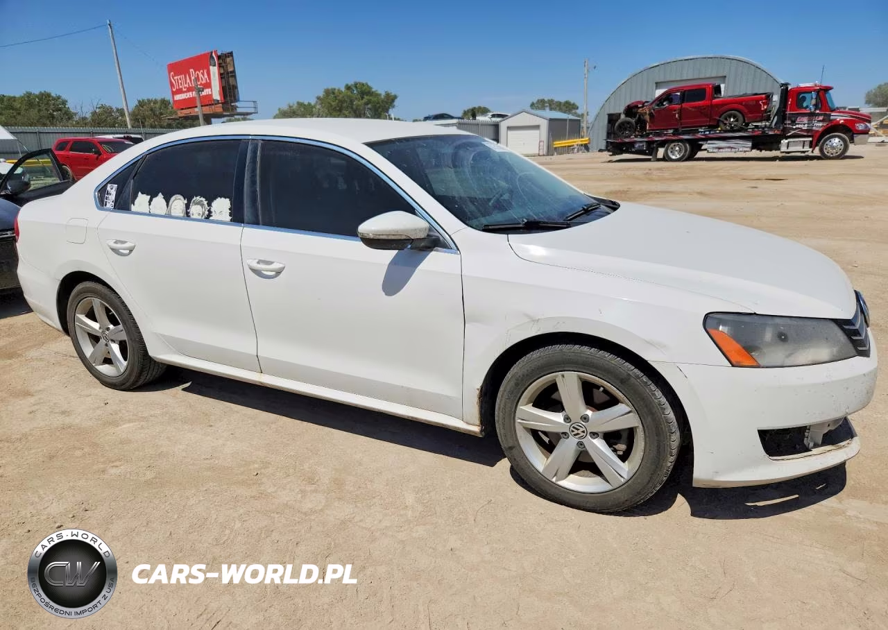 2012 Volkswagen Passat Se VIN:1VWBP7A3XCC052838 - 4