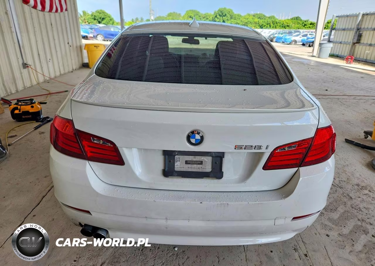 2012 BMW 528 I VIN:WBAXG5C5XCDX05767 - 6