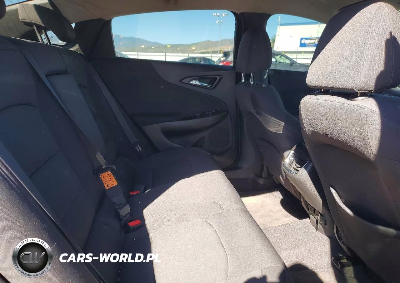 2017 Chevrolet Malibu Lt VIN:1G1ZE5ST2HF217080 - 10