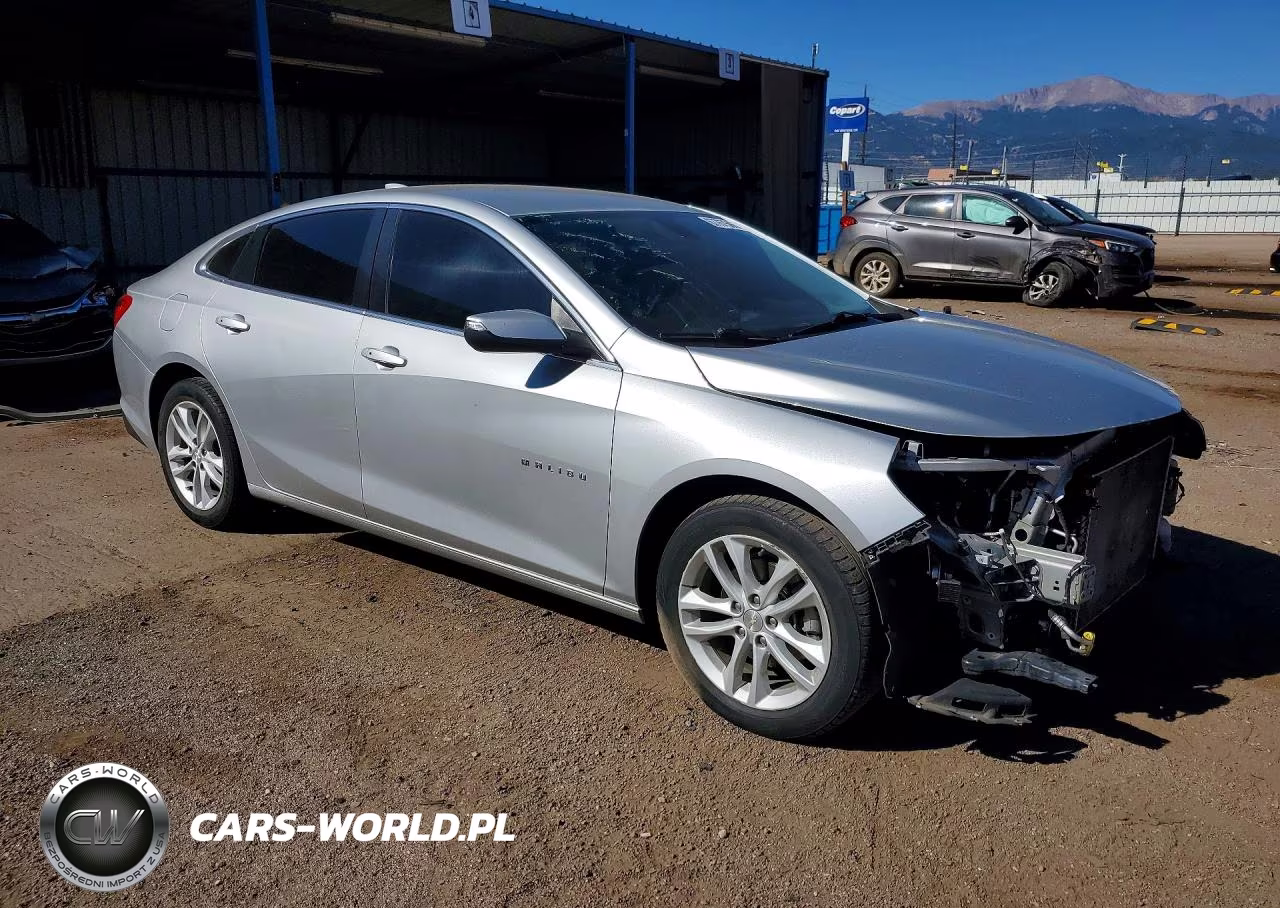 2017 Chevrolet Malibu Lt VIN:1G1ZE5ST2HF217080 - 4