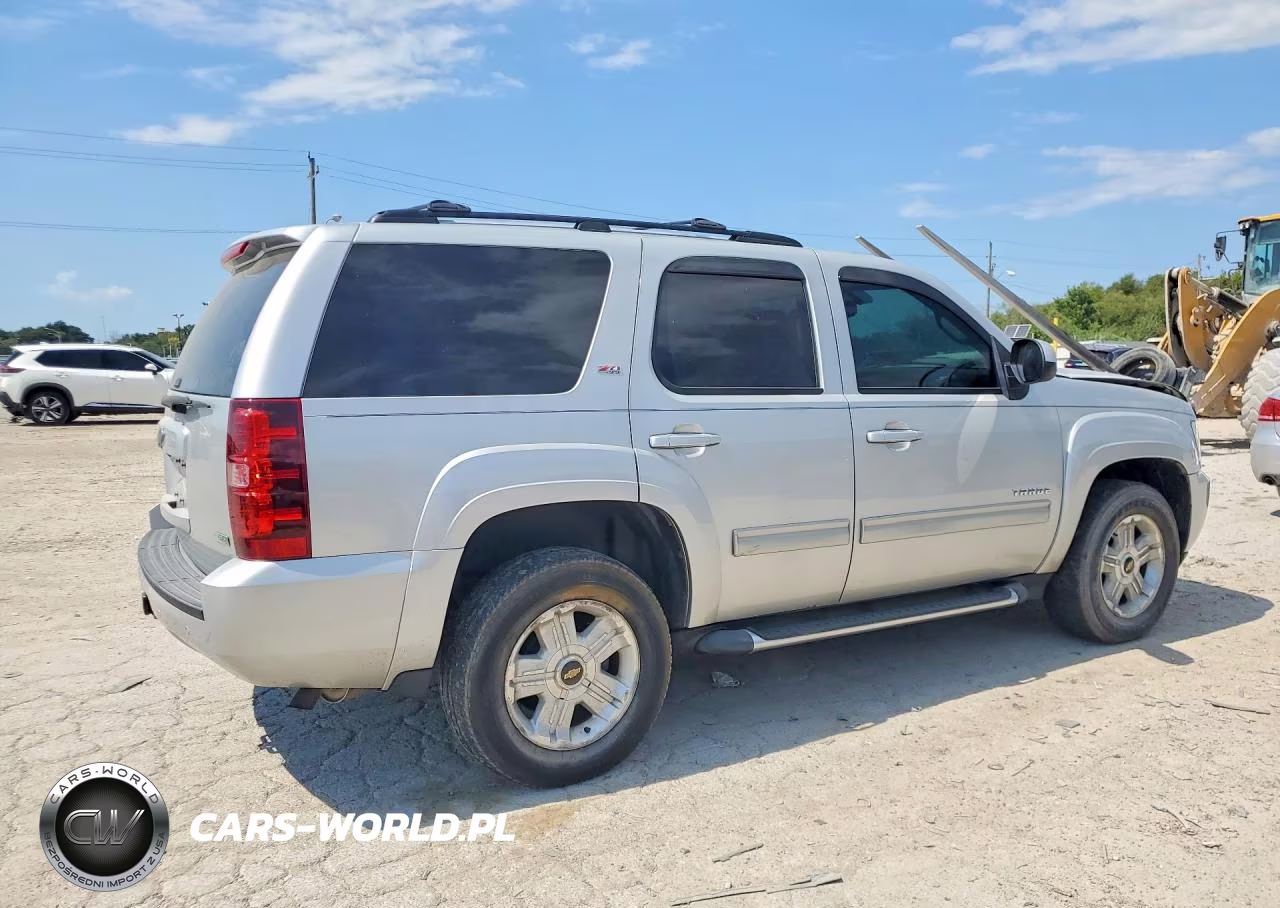 2011 Chevrolet Tahoe K1500 Lt VIN:1GNSKBE02BR105278 - 3