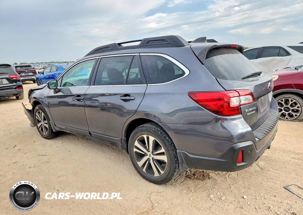 2019 Subaru Outback 3.6R Limited VIN:4S4BSENC2K3215301 - 2