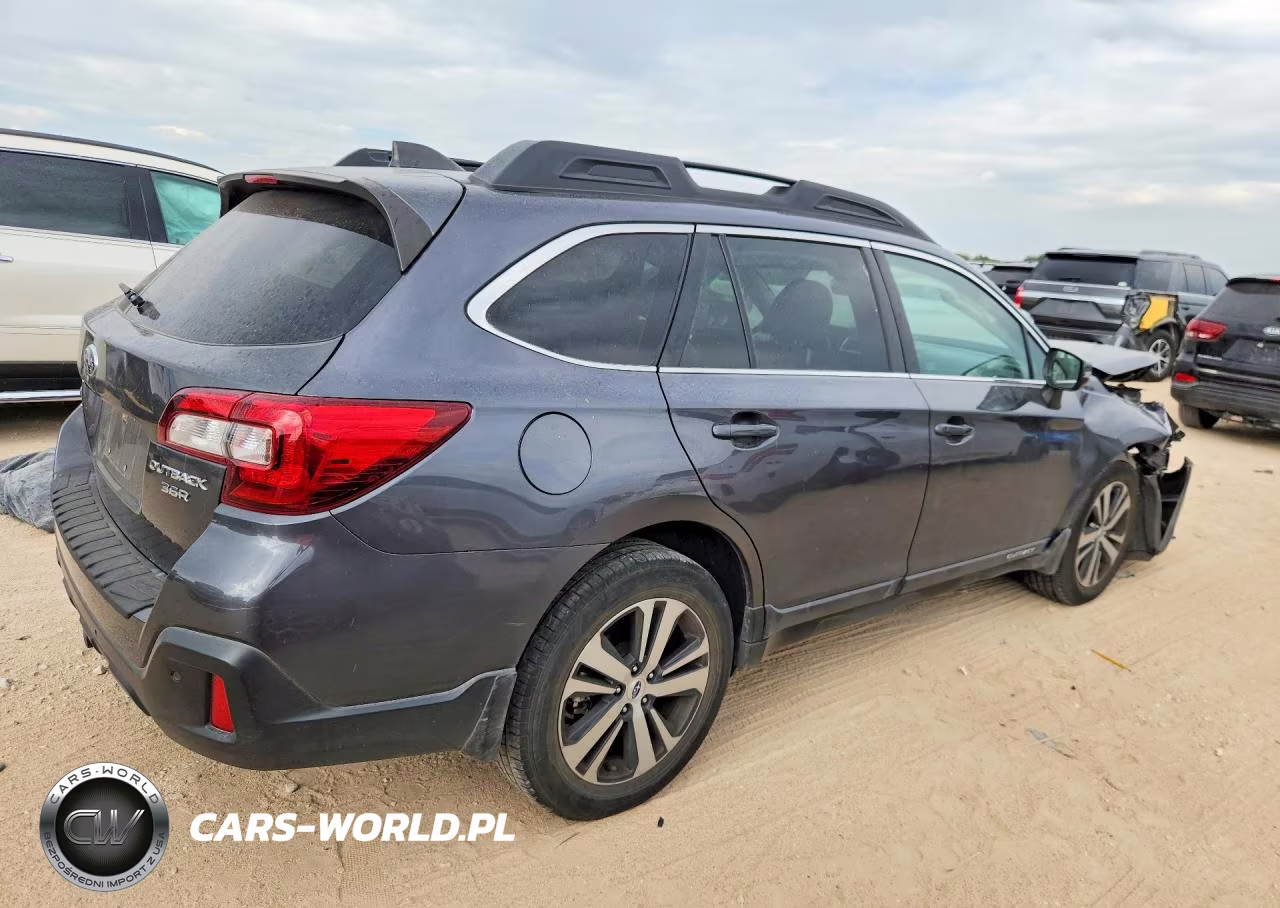 2019 Subaru Outback 3.6R Limited VIN:4S4BSENC2K3215301 - 3