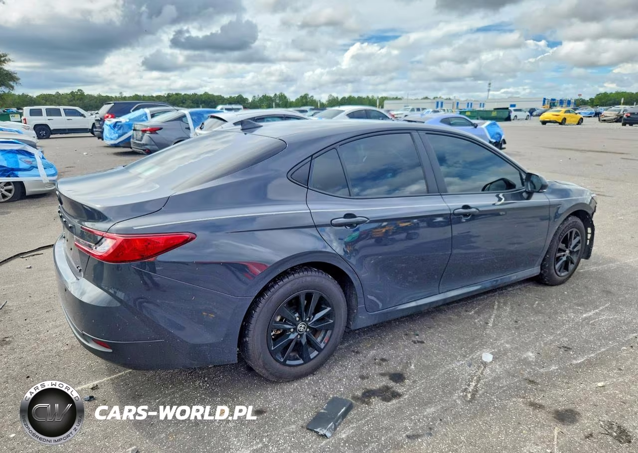 2026 Toyota Camry Le VIN:4T1DAACK9TU213278 - 3