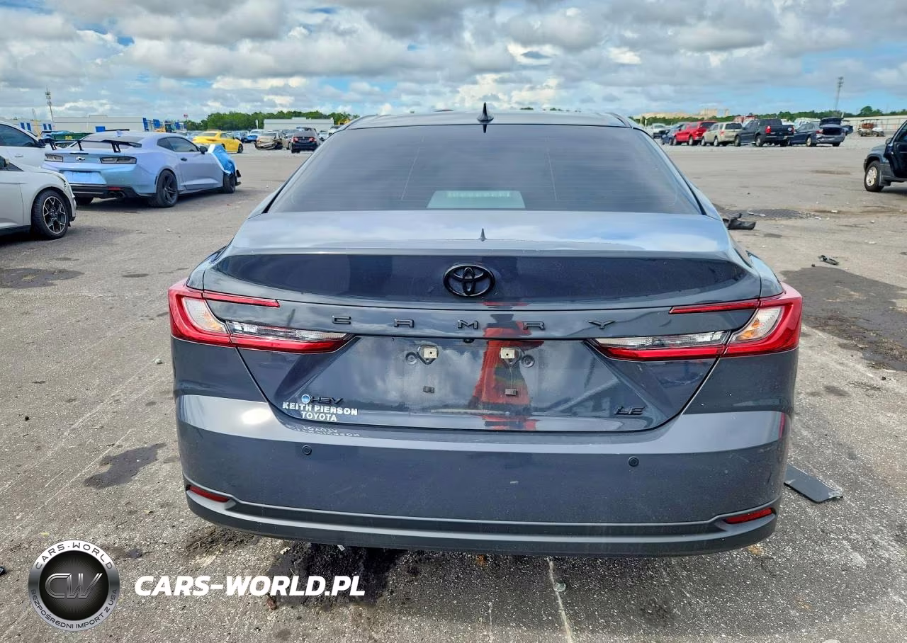 2026 Toyota Camry Le VIN:4T1DAACK9TU213278 - 6