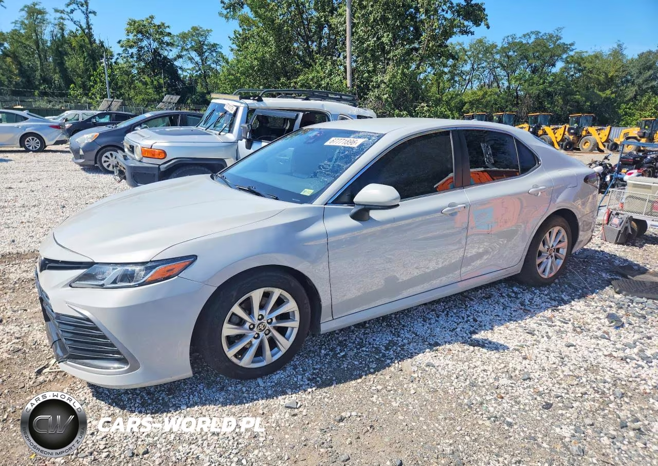 2023 Toyota Camry Le