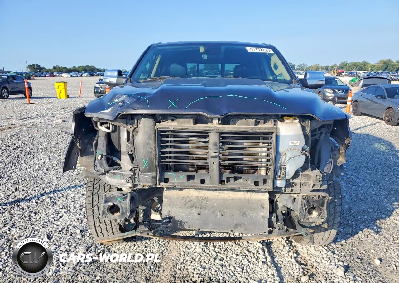2019 Ram 1500 Laramie VIN:1C6SRFDT7KN806338 - 5