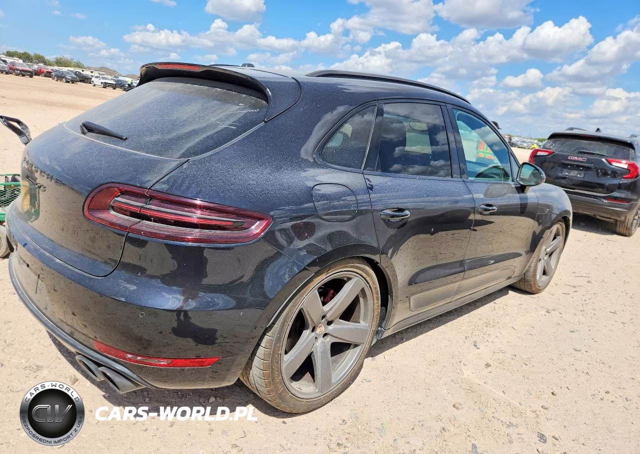 2017 Porsche Macan Gts VIN:WP1AG2A52HLB51694 - 3