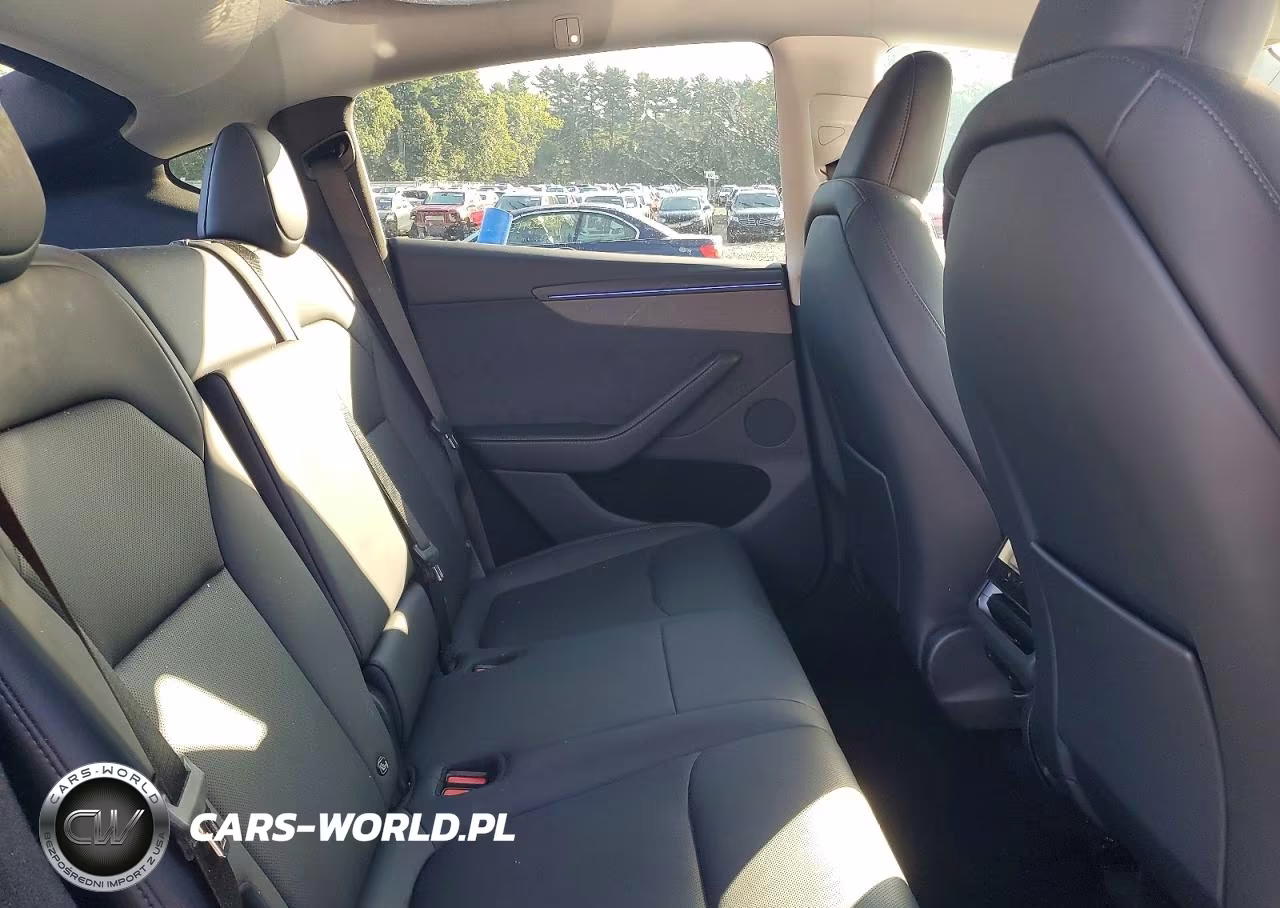 2026 Tesla Model Y VIN:7SAYGDEE2TA442780 - 11
