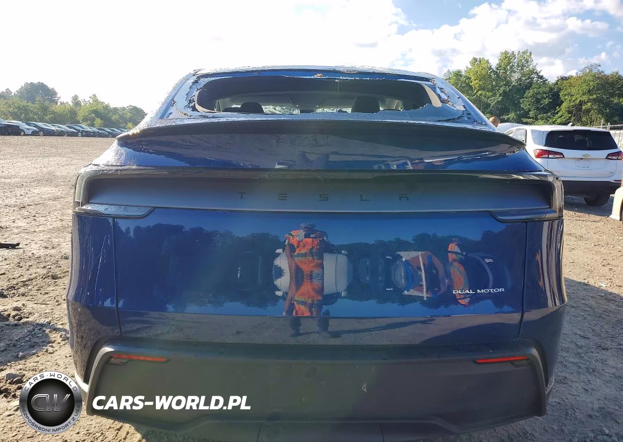 2026 Tesla Model Y VIN:7SAYGDEE2TA442780 - 6