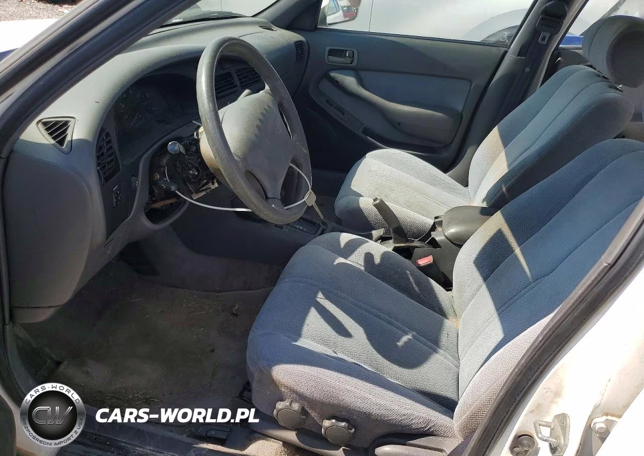 1995 Toyota Camry Le VIN:4T1SK12E6SU599883 - 7