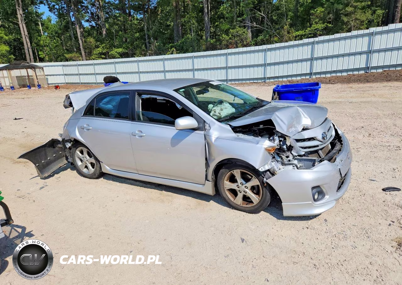 2011 Toyota Corolla S VIN:2T1BU4EE5BC561263 - 4