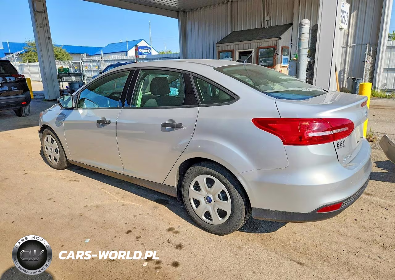 2017 Ford Focus S VIN:1FADP3E22HL243009 - 2
