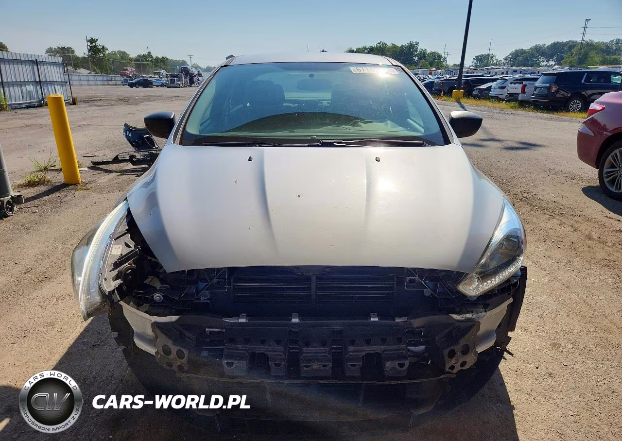 2017 Ford Focus S VIN:1FADP3E22HL243009 - 5