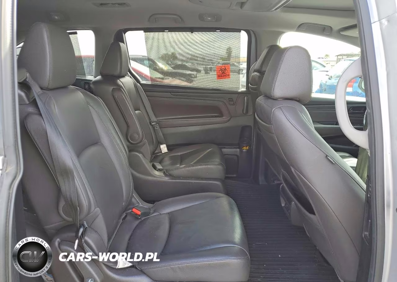 2018 Honda Odyssey Elite VIN:5FNRL6H84JB065013 - 11