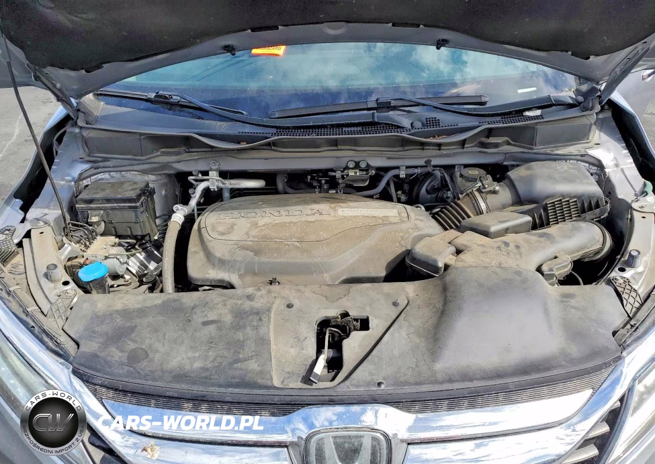 2018 Honda Odyssey Elite VIN:5FNRL6H84JB065013 - 12