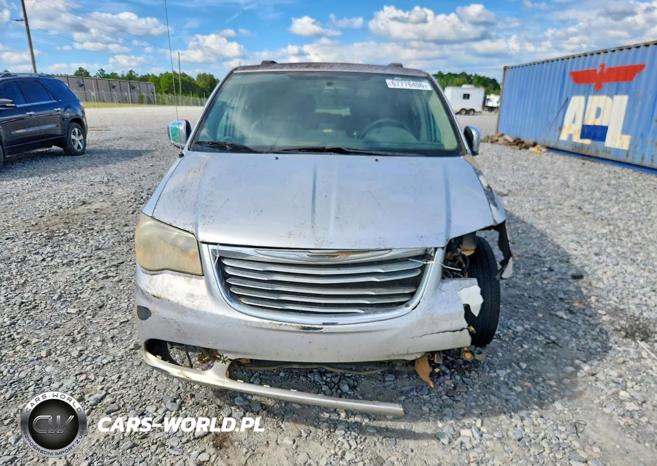 2011 Chrysler Town & Country Touring L VIN:2A4RR8DG2BR734466 - 5