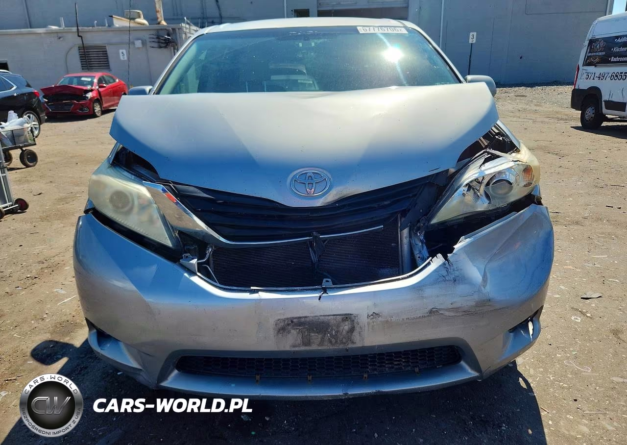2011 Toyota Sienna Le VIN:5TDKK3DC1BS093989 - 5