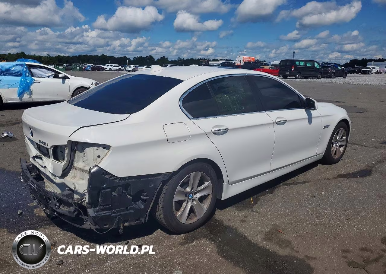 2011 BMW 528 I VIN:WBAFR1C59BC750864 - 3