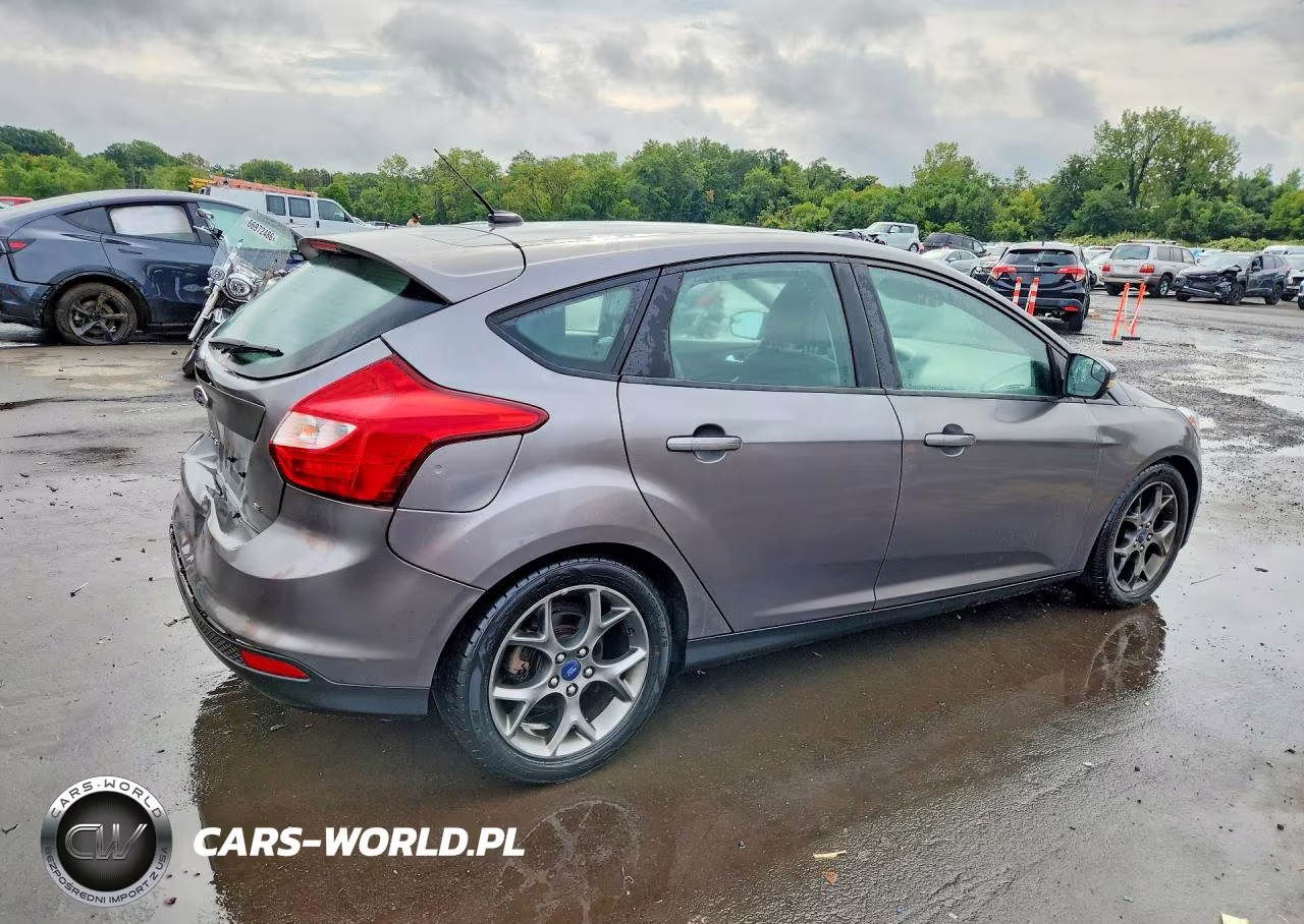 2013 Ford Focus Se VIN:1FADP3K21DL292054 - 3