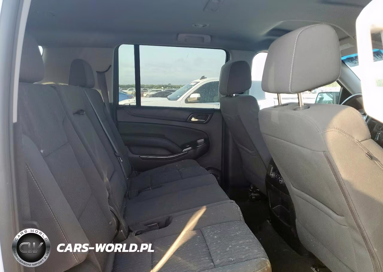 2018 Chevrolet Suburban C1500 Ls VIN:1GNSCGKC8JR338170 - 11