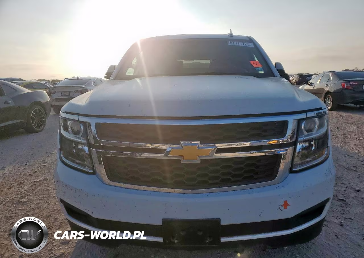 2018 Chevrolet Suburban C1500 Ls VIN:1GNSCGKC8JR338170 - 5