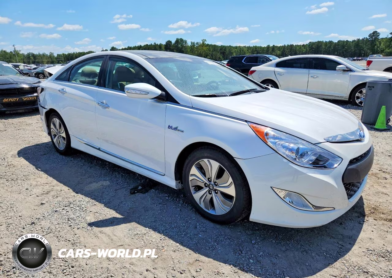 2015 Hyundai Sonata Hybrid Limited VIN:KMHEC4A45FA108408 - 4