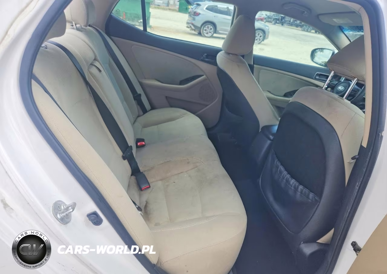 2015 Kia Optima Lx VIN:5XXGM4A70FG390028 - 10