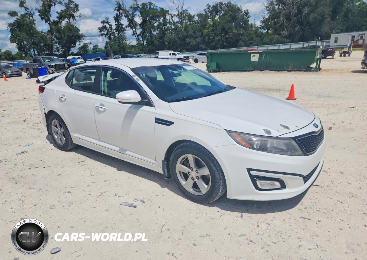 2015 Kia Optima Lx VIN:5XXGM4A70FG390028 - 4