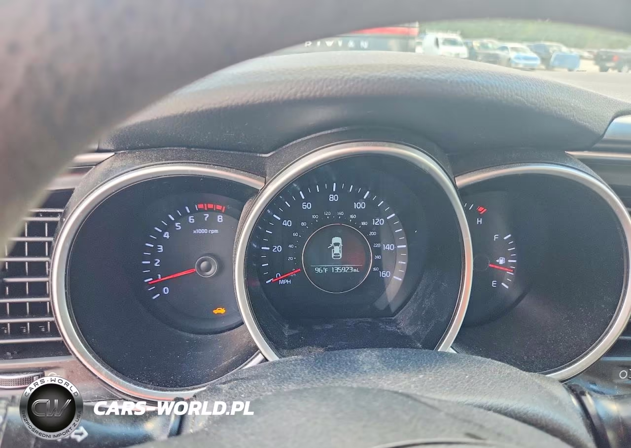2015 Kia Optima Lx VIN:5XXGM4A70FG390028 - 9
