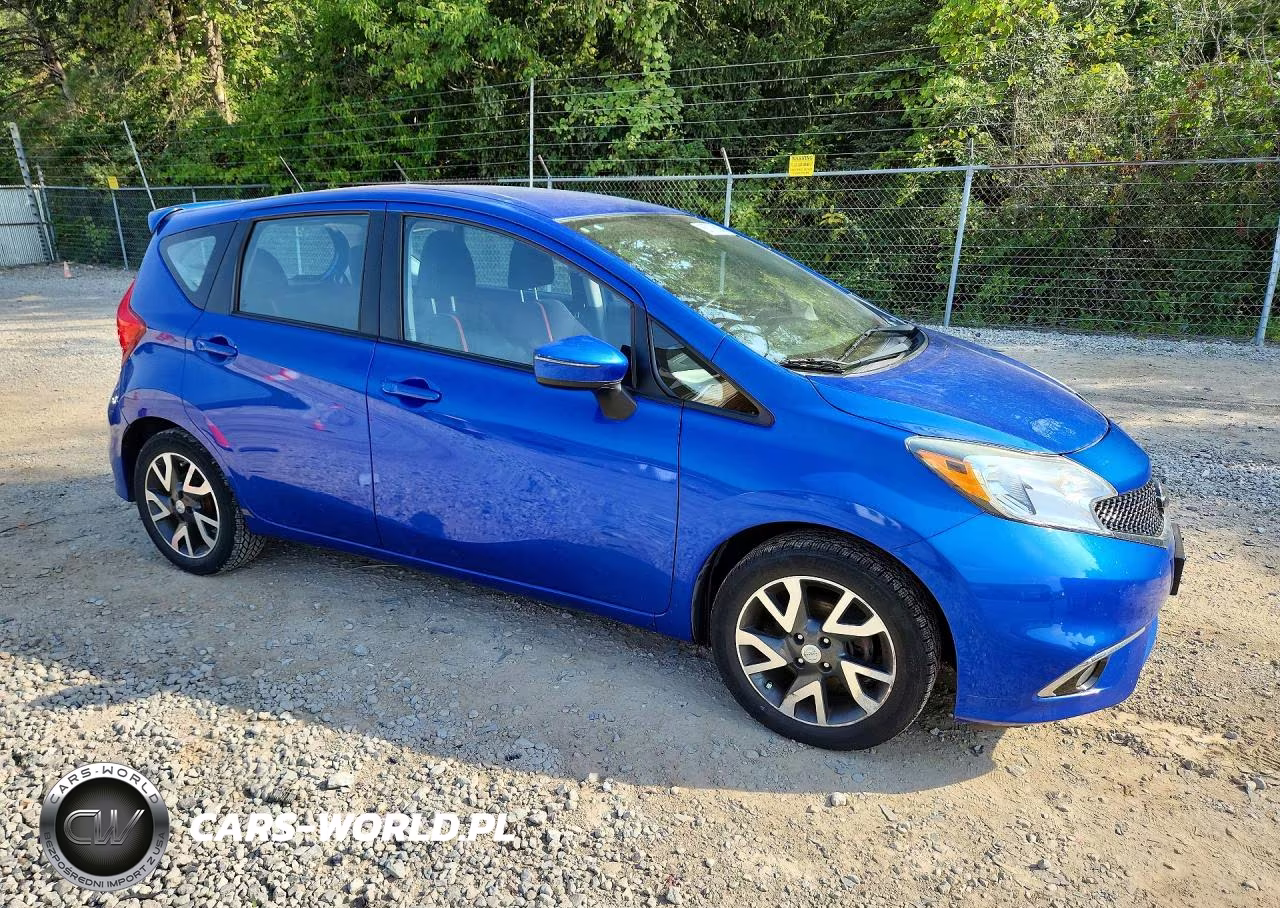 2015 Nissan Versa Note Sr VIN:3N1CE2CP6FL423084 - 4
