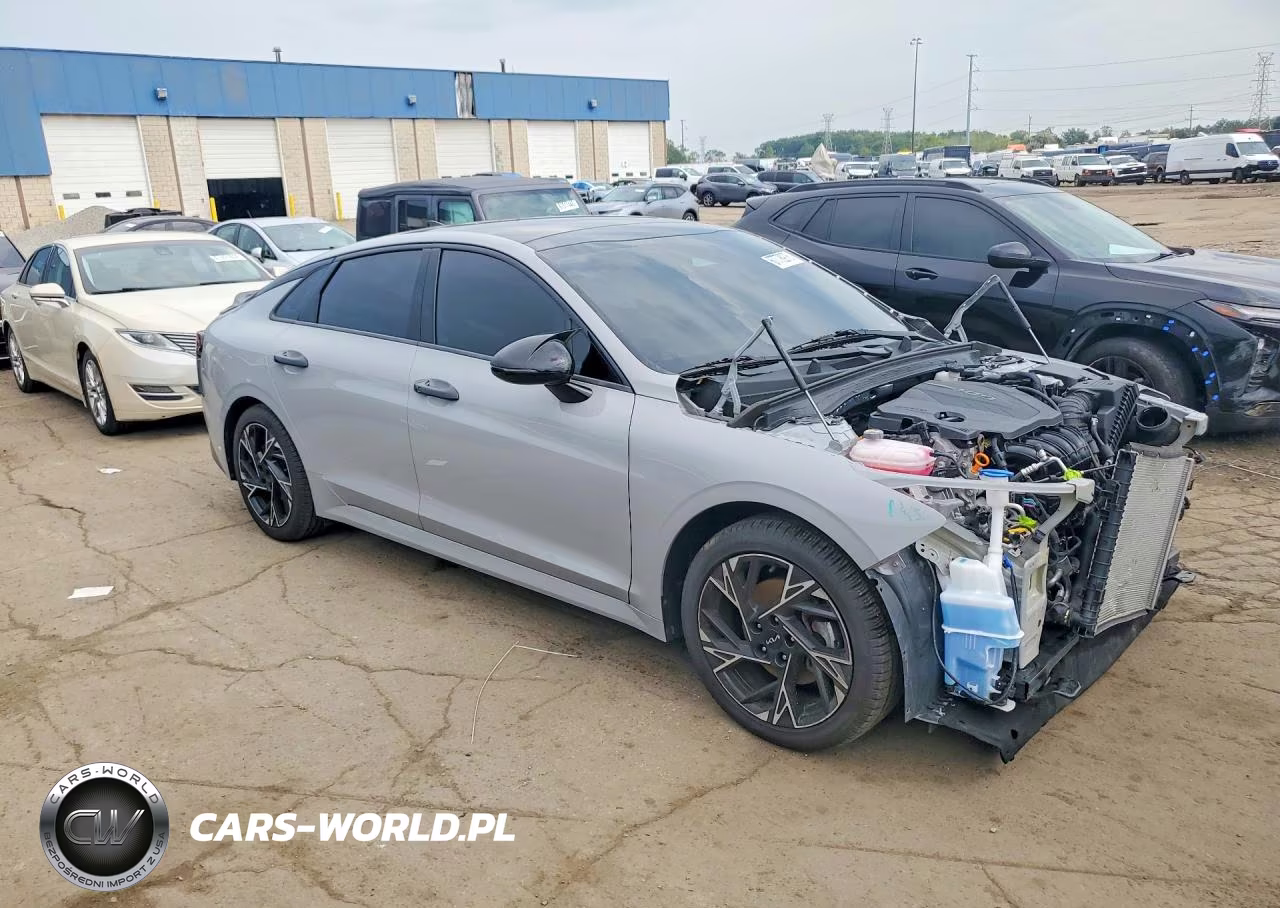 2025 Kia K5 Gt Line VIN:KNAG64J70S5312421 - 4