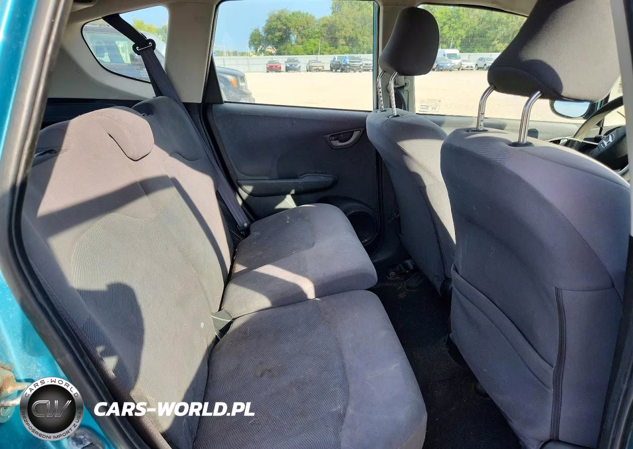 2012 Honda Fit VIN:JHMGE8H30CC005035 - 10