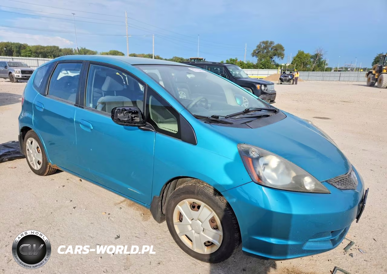 2012 Honda Fit VIN:JHMGE8H30CC005035 - 4