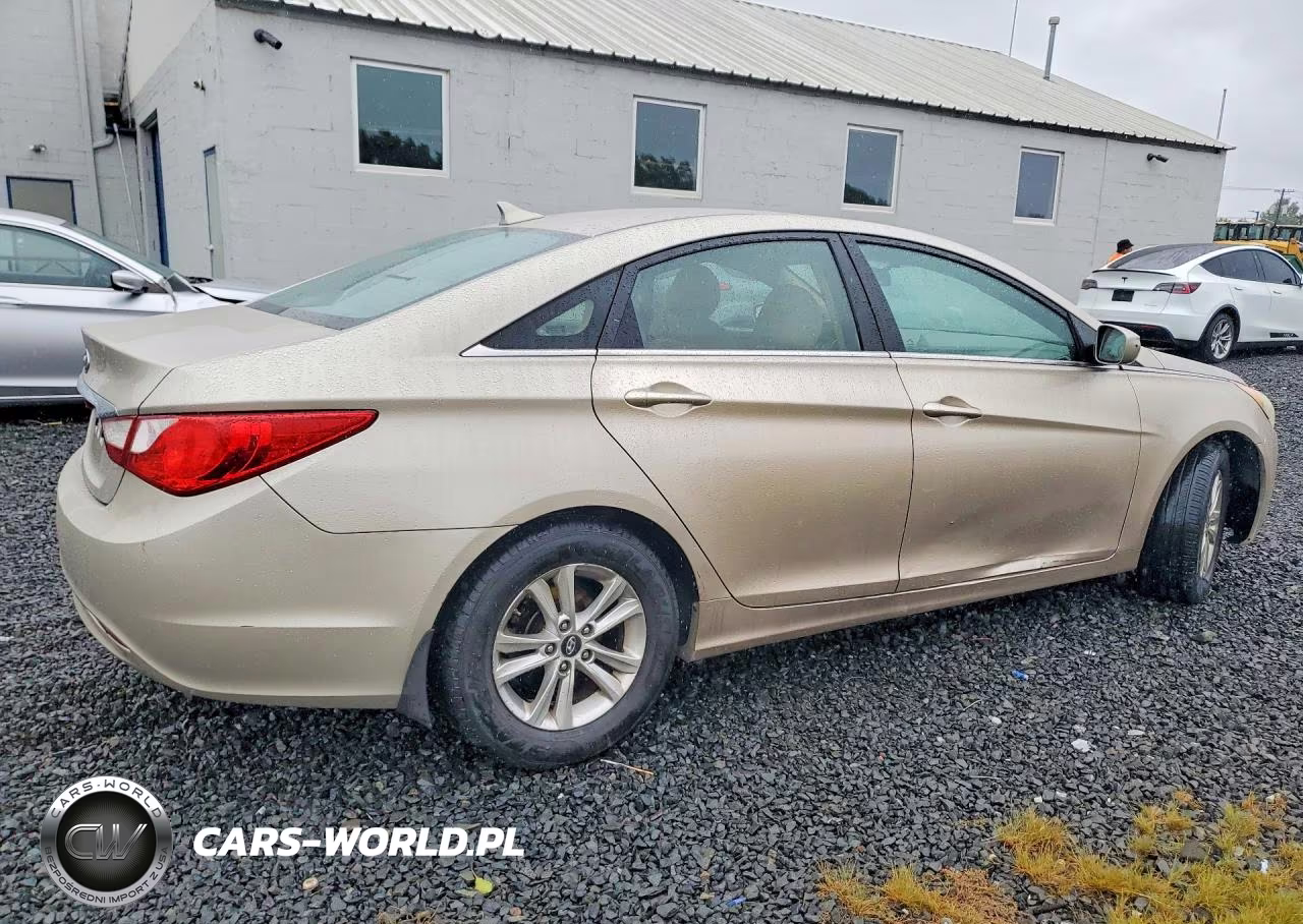 2011 Hyundai Sonata Gls VIN:5NPEB4AC6BH111495 - 3