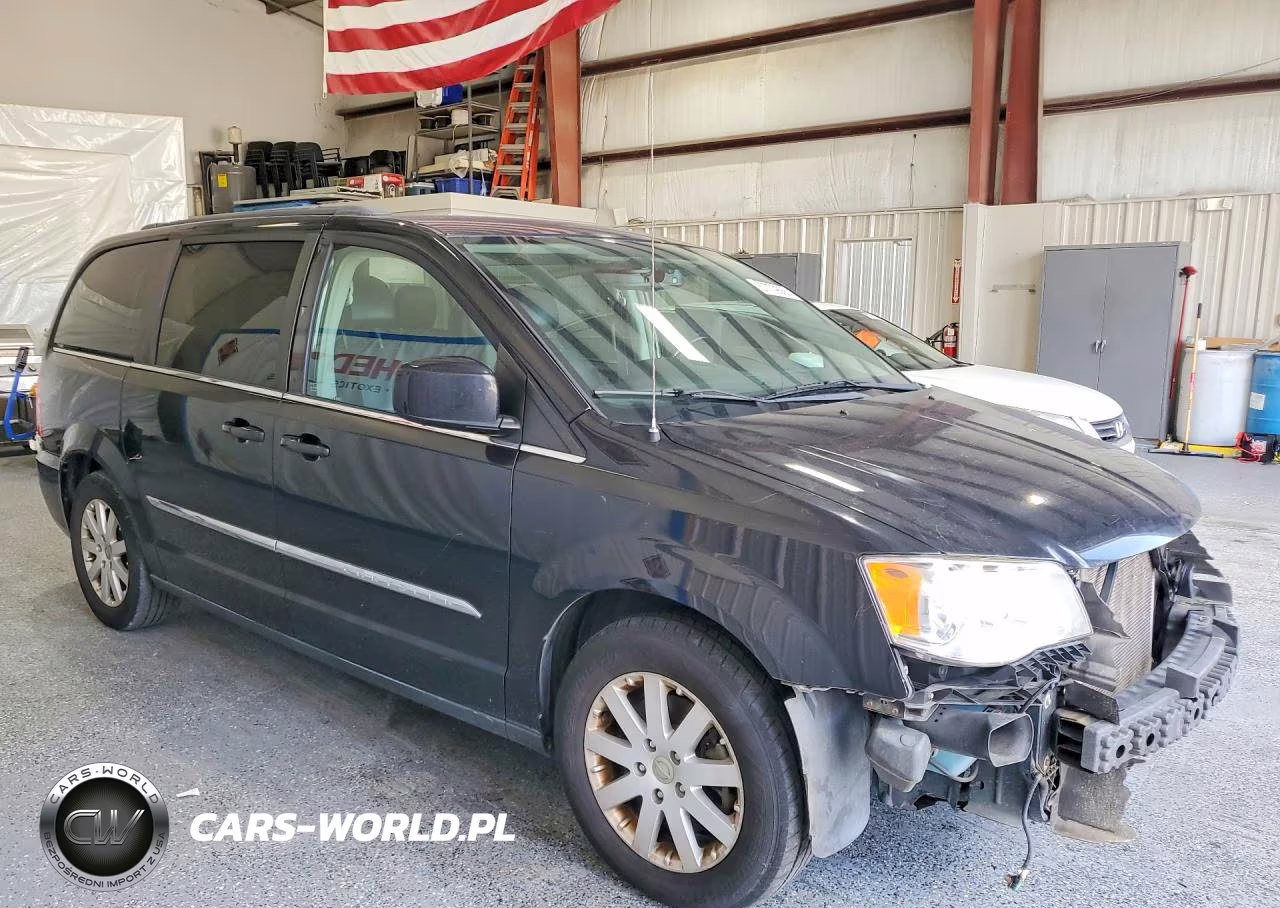 2015 Chrysler Town & Country Touring VIN:2C4RC1BG3FR577618 - 4