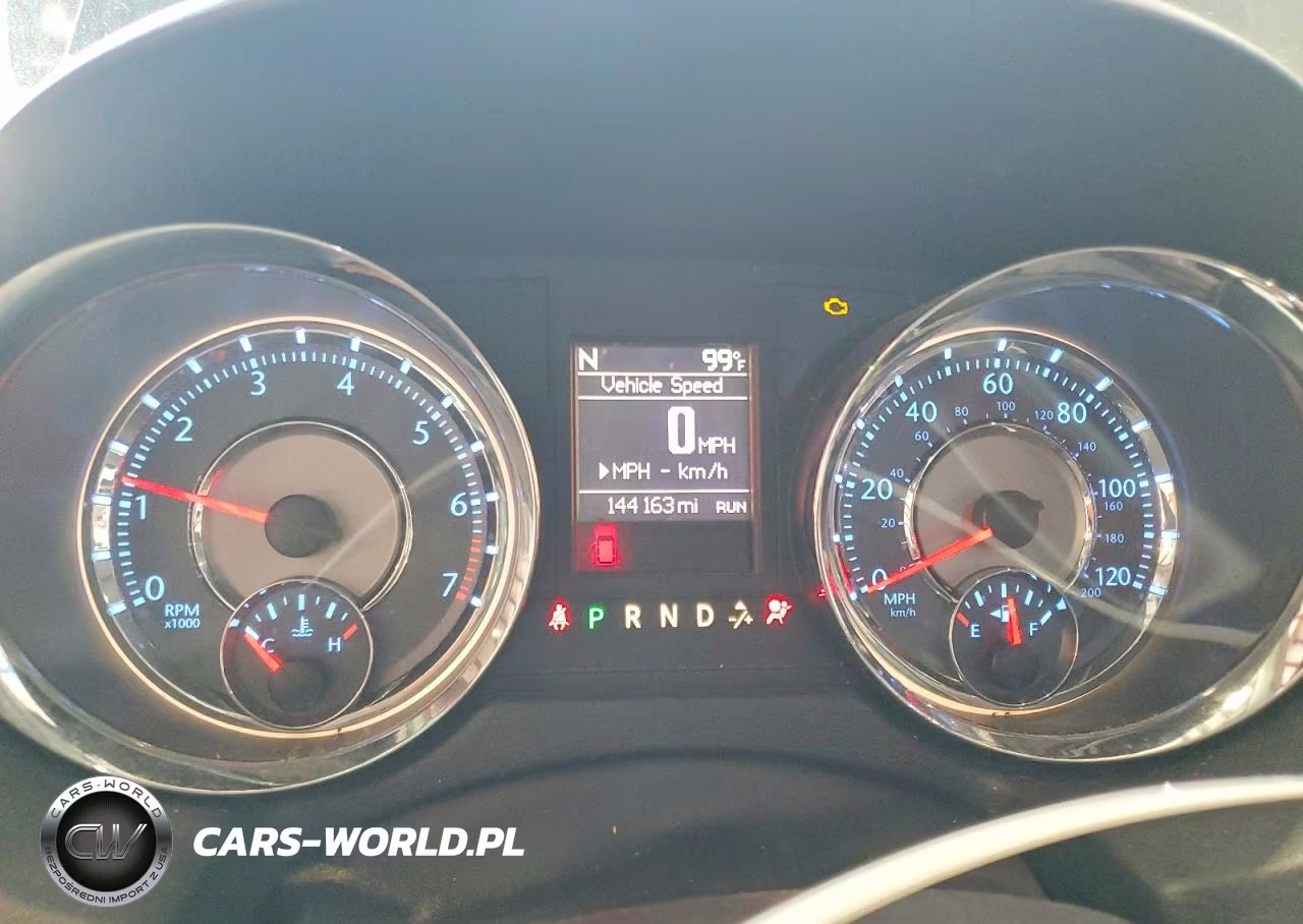 2015 Chrysler Town & Country Touring VIN:2C4RC1BG3FR577618 - 9